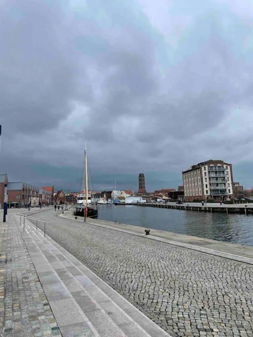 Dock 07 - Modernes 4 Sterne-Ferienapartment Direkt Am Hafen Wißmar エクステリア 写真