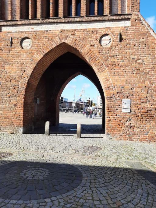 Dock 07 - Modernes 4 Sterne-Ferienapartment Direkt Am Hafen Wißmar エクステリア 写真