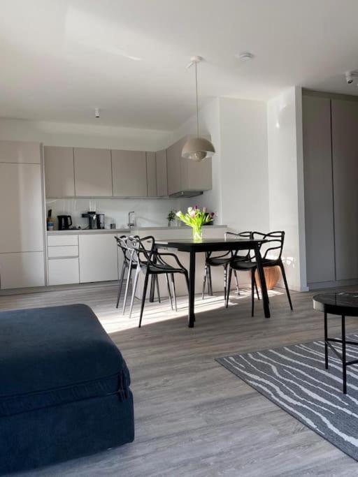 Dock 07 - Modernes 4 Sterne-Ferienapartment Direkt Am Hafen Wißmar エクステリア 写真