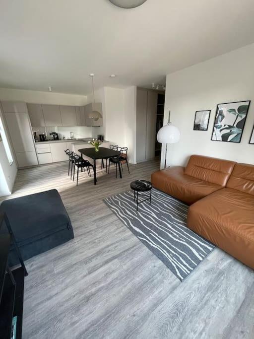 Dock 07 - Modernes 4 Sterne-Ferienapartment Direkt Am Hafen Wißmar エクステリア 写真