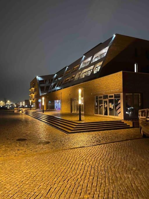 Dock 07 - Modernes 4 Sterne-Ferienapartment Direkt Am Hafen Wißmar エクステリア 写真