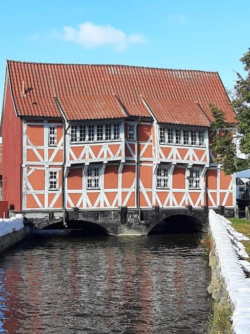 Dock 07 - Modernes 4 Sterne-Ferienapartment Direkt Am Hafen Wißmar エクステリア 写真