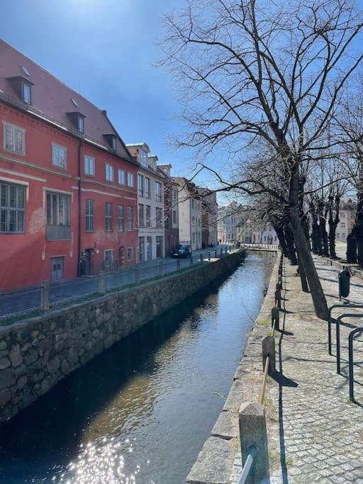 Dock 07 - Modernes 4 Sterne-Ferienapartment Direkt Am Hafen Wißmar エクステリア 写真